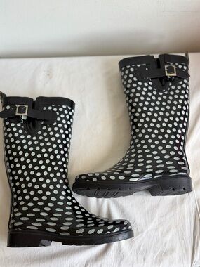 Black & White Polka Dot Women's Rain Boots with Buckle Accent